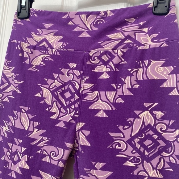 LULAROE Leggings Purple Aztec - Picture 3 of 4